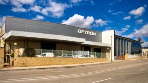 Instalación de sistema de hilo musical para las instalaciones de Optron